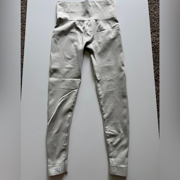 Set Active Sculptflex Seamless Legging Size Small Beige Oat Milk - Picture 3 of 4